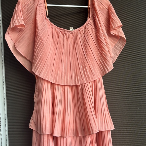 Off the Shoulder Midi Ruffle Dress - Picture 3 of 3